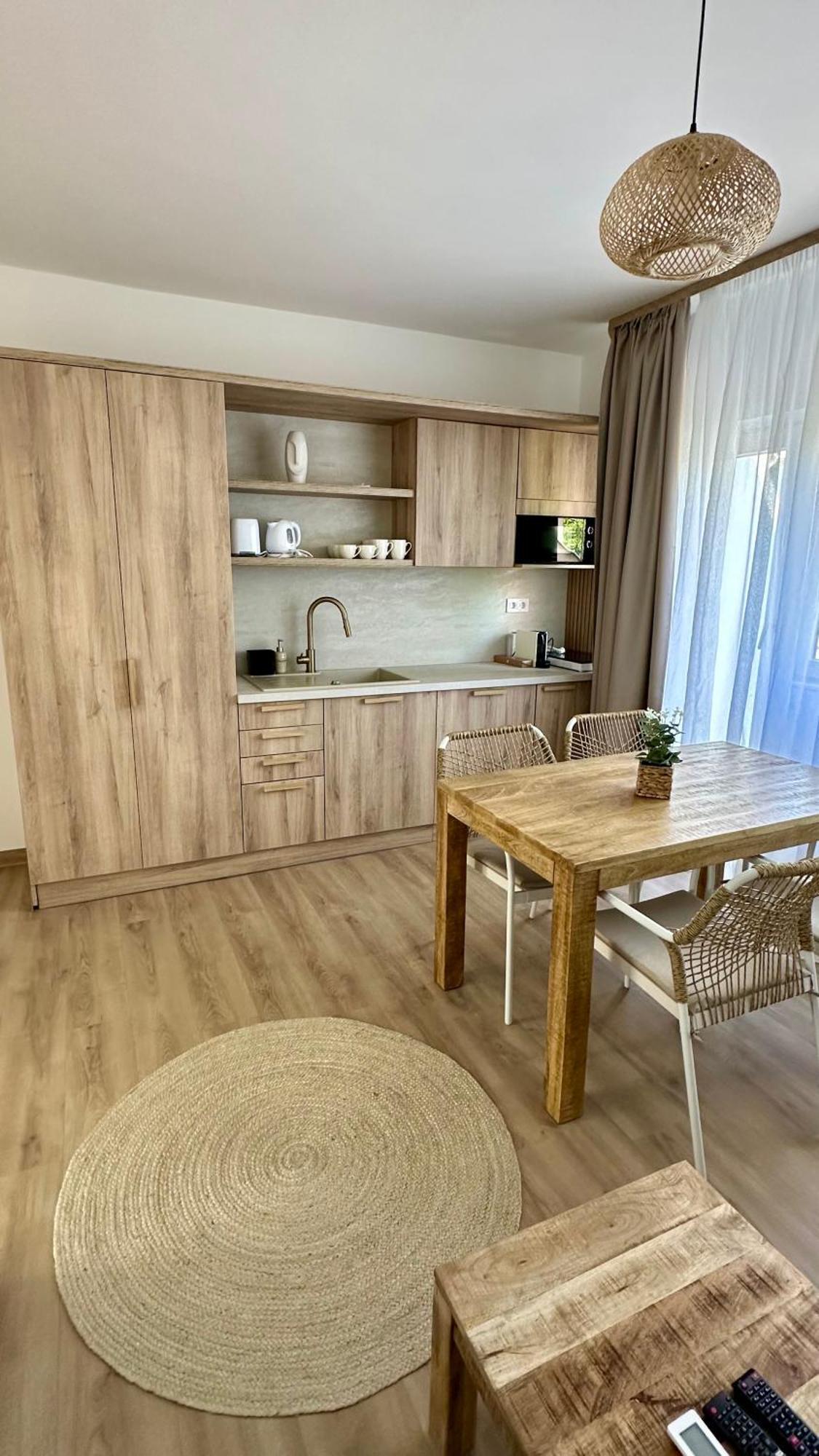 Villa Antara Segedyn Zewnętrze zdjęcie